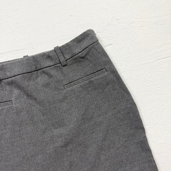 H&M Divided Gray Woven Mini Skirt, Size 2 - Picture 2 of 5